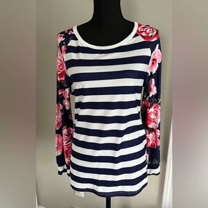 Women’s colorful, fun top size Medium